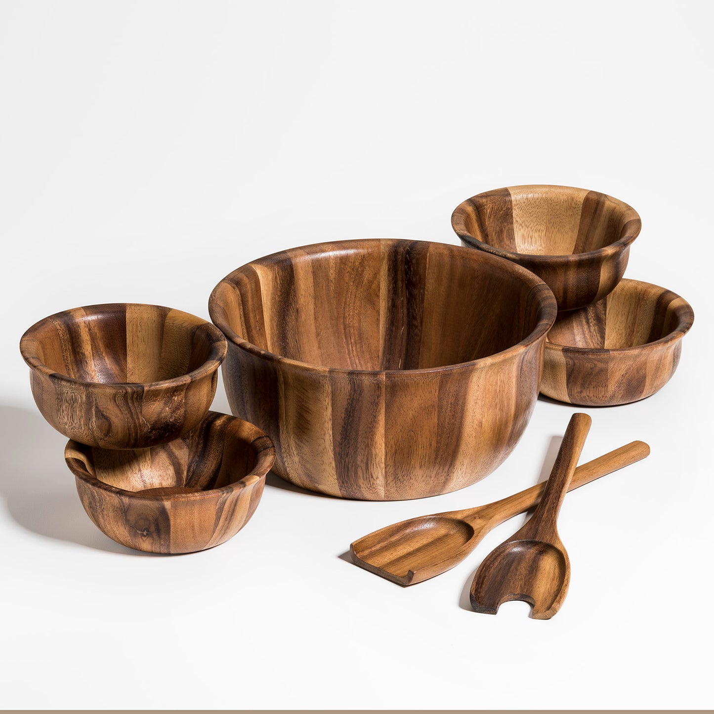 Large salad bowl set