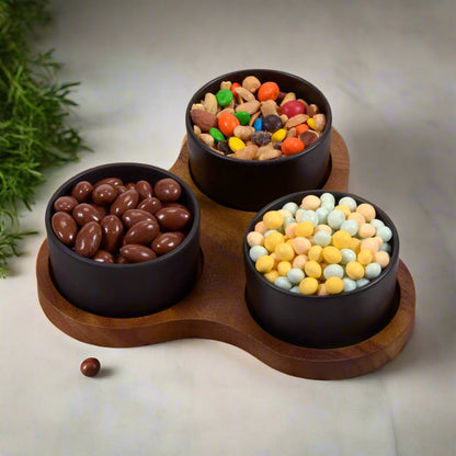 Three-section serving tray